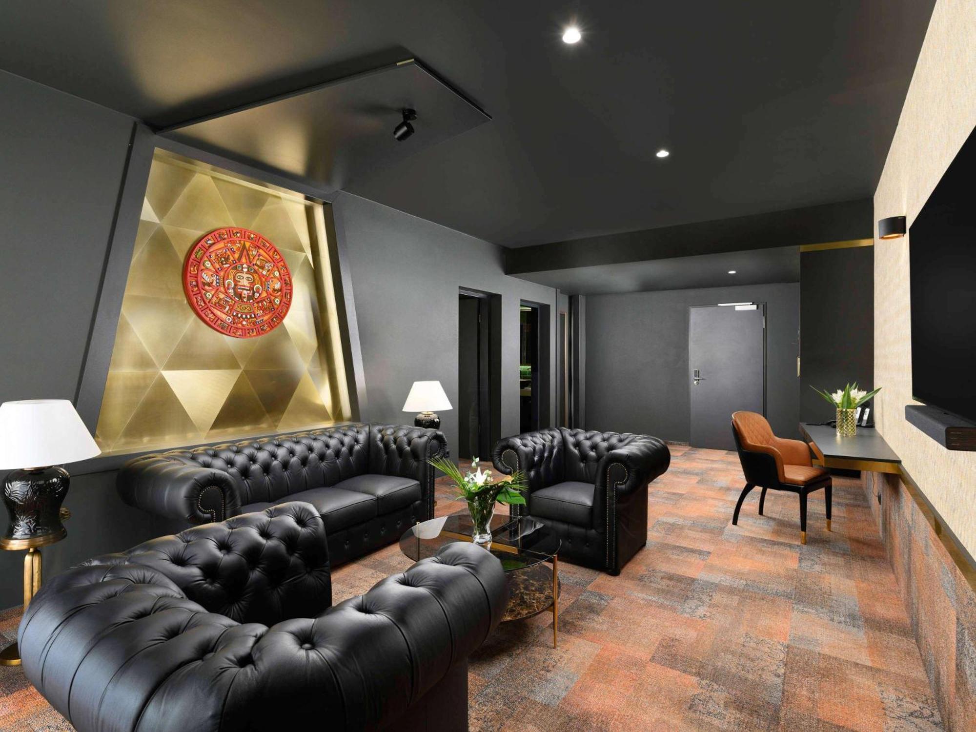 Minaro Hotel Tokaj Mgallery - Adult Only Exterior foto The 2018 lounge at the airport