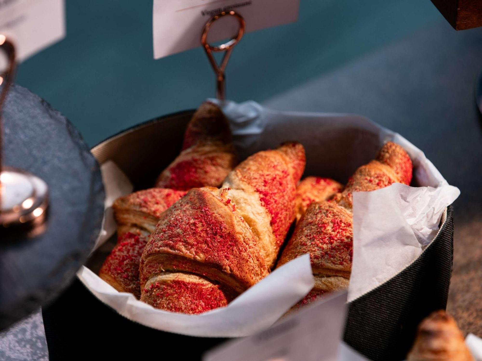 Minaro Hotel Tokaj Mgallery - Adult Only Exterior foto Croissants