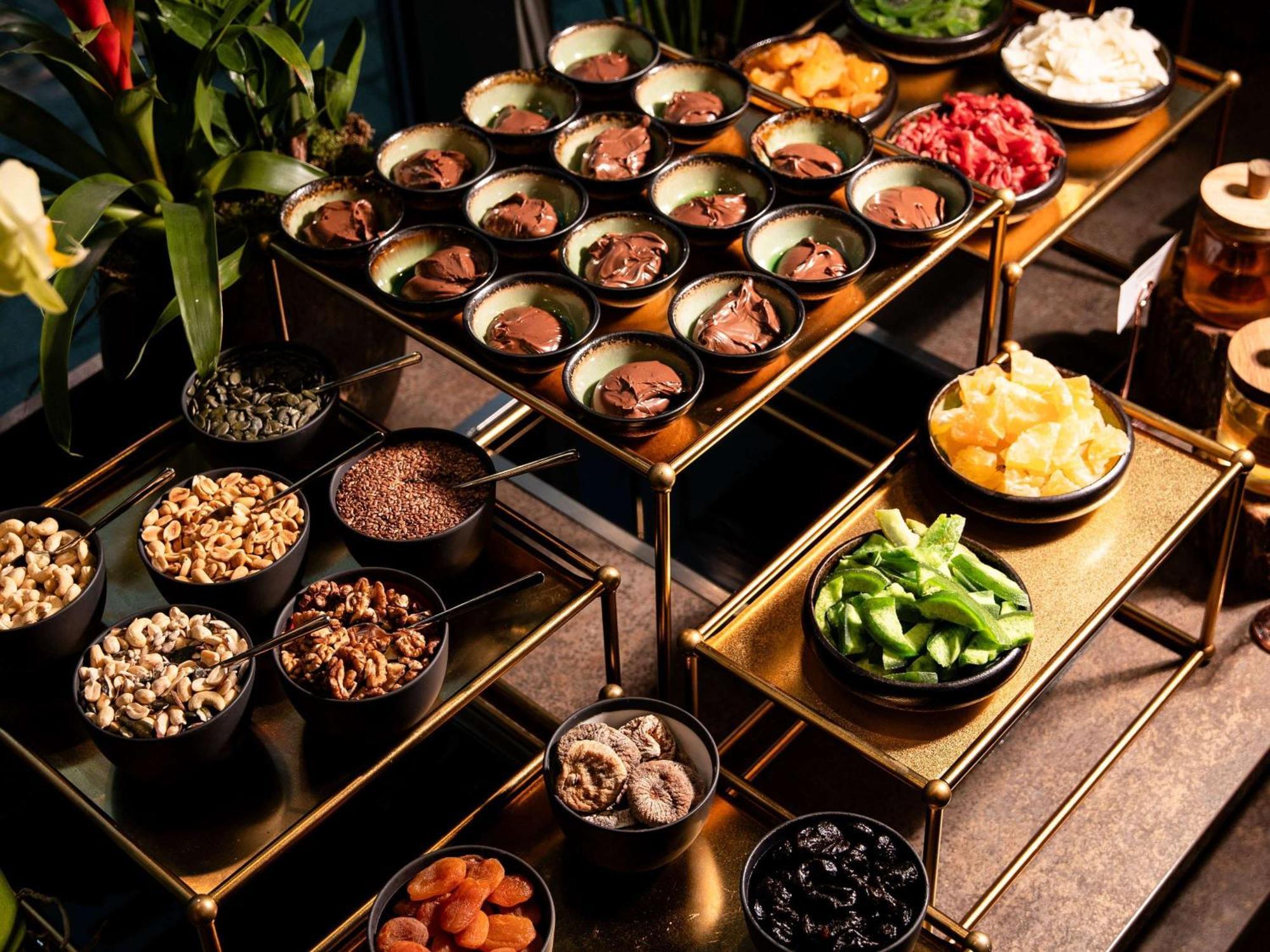 Minaro Hotel Tokaj Mgallery - Adult Only Exterior foto A selection of ingredients for a hot pot