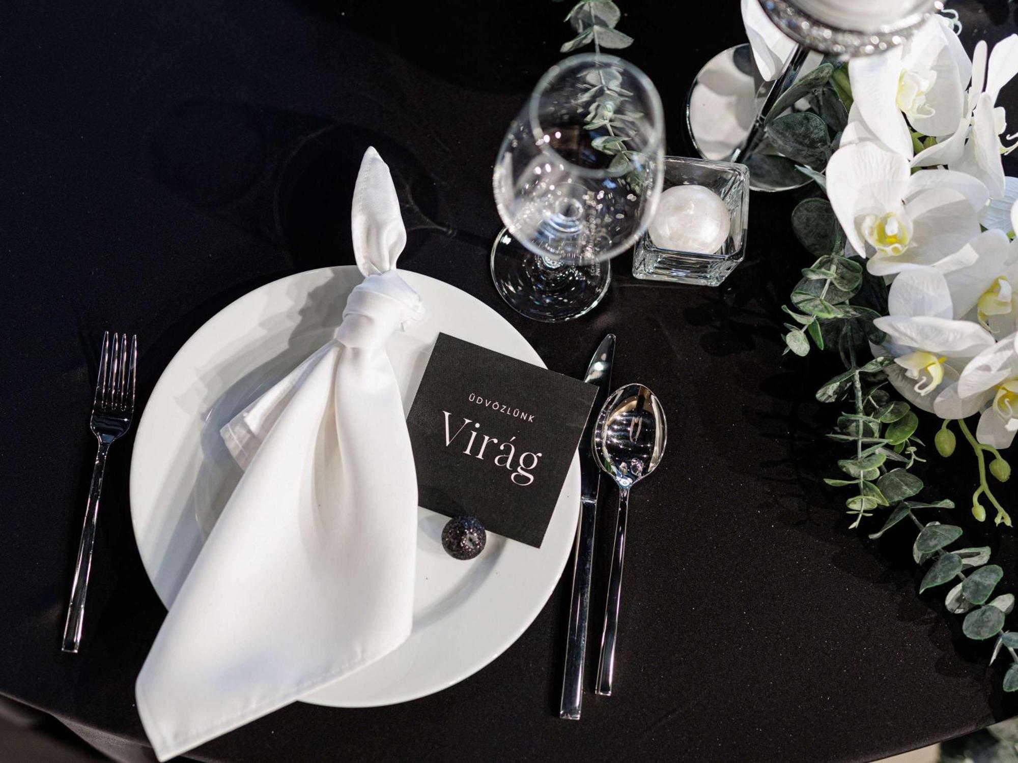 Minaro Hotel Tokaj Mgallery - Adult Only Exterior foto A place card